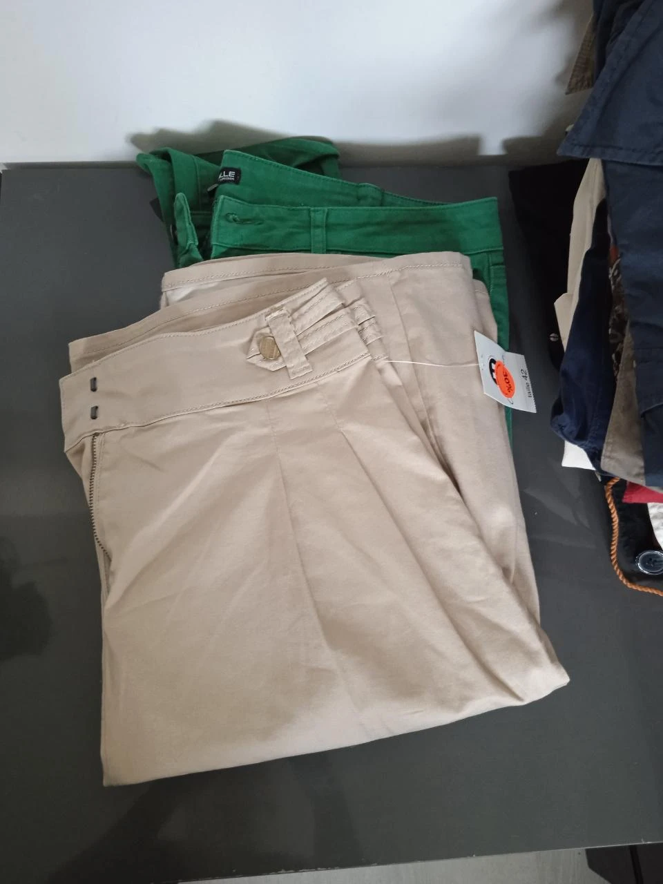 Large lot of clothes, skirt, pants, jacket, t-shirts, dress size 42/44 – photo 8